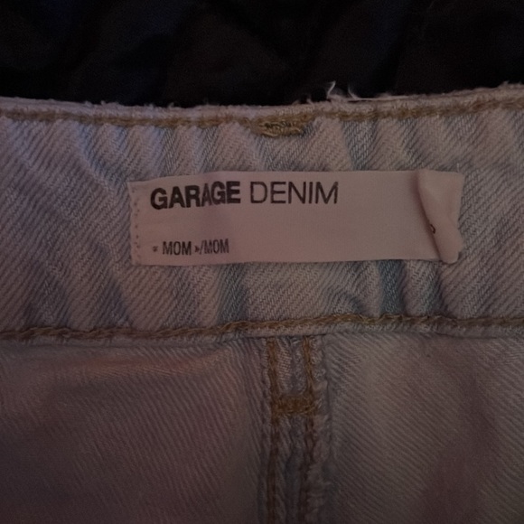 High Waisted Denim Mom Jeans - Picture 3 of 4